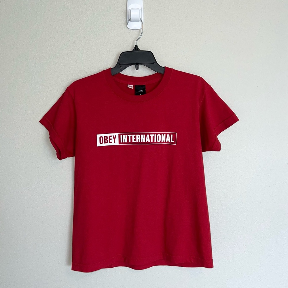 Obey International Red T-Shirt Short Sleeves White Logo Size Women’s Small